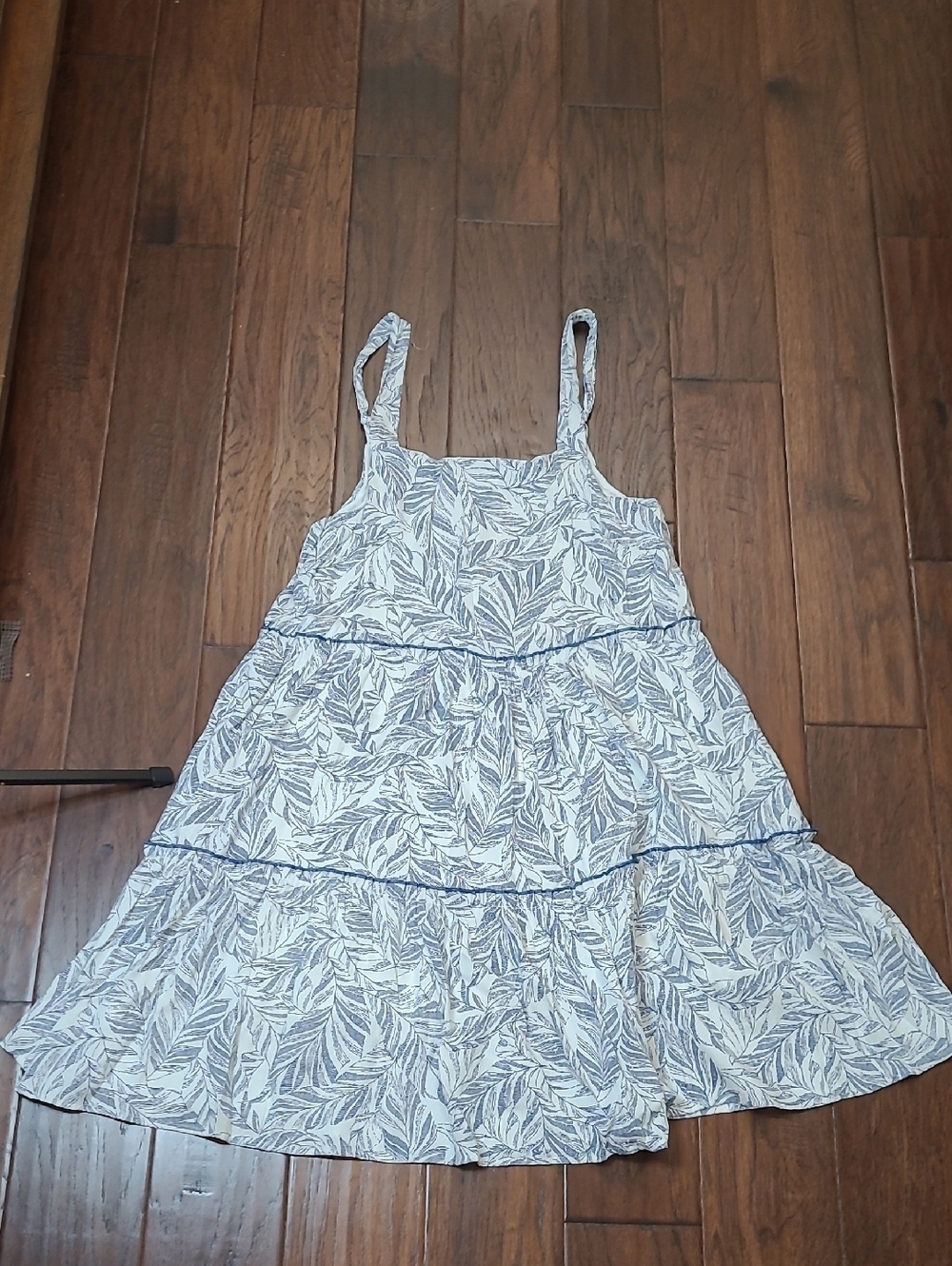 Hayden Blue & White Tropical Leaf-Print Tiered Sleeveless Sundress size Medium
